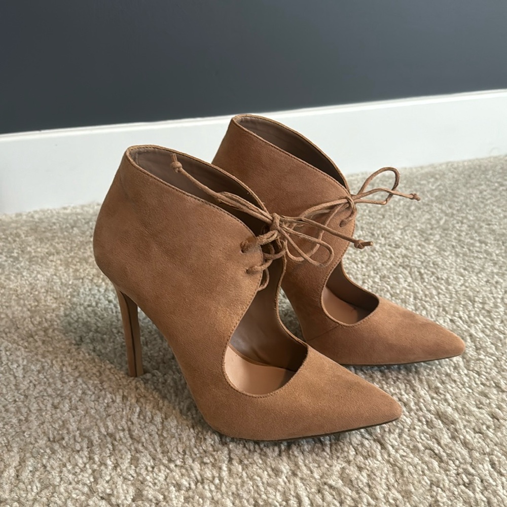 ALDO Tan Suede Pumps